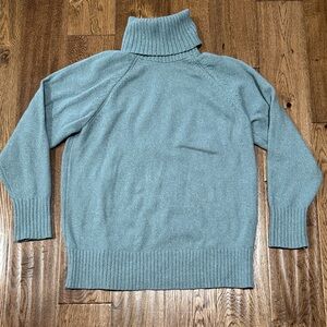 Old Navy SoSoft Turtleneck Sweater Sz M
